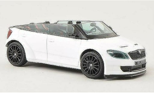 Skoda Fabia Concept Car 1/43 Abrex 2000 blanche avec noireen Felgen miniature