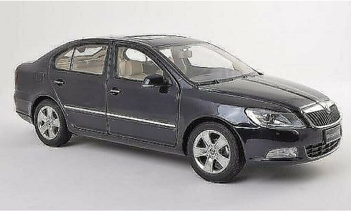 Skoda Octavia Base 1/18 Paudi bleu 2010 miniature