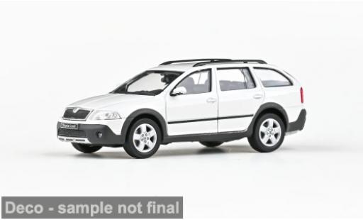 Miniature Skoda Octavia II Combi Scout blanche 2007 1/43 Abrex