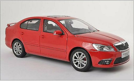 Skoda Octavia Base 1/18 Paudi V Sport rouge miniature