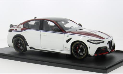 Miniature Alfa Romeo Giulia 1/18 Solido GTAM blanche/rouge 1:18 Alfa Romeo Giulia 1/18 Solido GTAM blanche/rouge 1:18 miniature