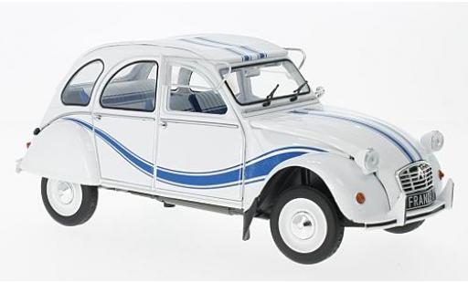 Miniature Citroen 2CV 1/18 Solido 6 France 3 blanche/bleue 1983 Citroen 2CV 1/18 Solido 6 France 3 blanche/bleue 1983 miniature
