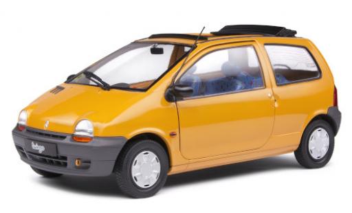 Miniature Renault Twingo 1/18 Solido MkI Open Air jaune 1993 avec ouverts/es toit rabattable Renault Twingo 1/18 Solido MkI Open Air jaune 1993 avec ouverts/es toit rabattable miniature
