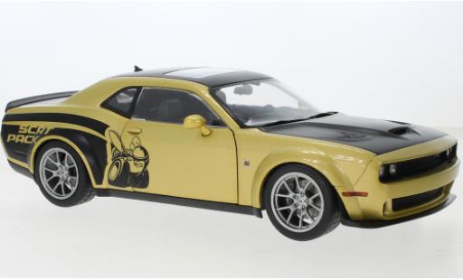 Miniature Dodge Challenger 1/18 Solido R/T Scat Pack Widebody metallise beige/matte-noire 2020 Dodge Challenger 1/18 Solido R/T Scat Pack Widebody metallise beige/matte-noire 2020 miniature