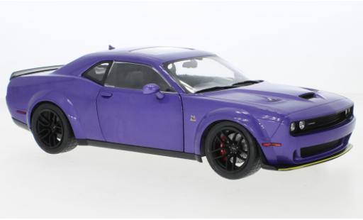 Miniature Dodge Challenger 1/18 Solido R/T Scat Pack Widebody metallise violetteee 2020 Dodge Challenger 1/18 Solido R/T Scat Pack Widebody metallise violetteee 2020 miniature