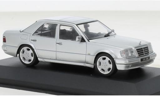 Mercedes Classe E 1/43 Solido E60 (W124) AMG d 1990 miniature