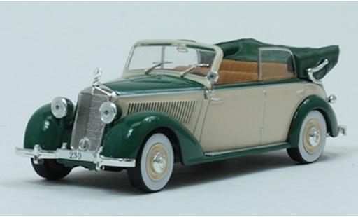 Miniature Mercedes 230 1/43 SpecialC Cabriolet D verte/beige 1939 ohne Vitrine Mercedes 230 1/43 SpecialC Cabriolet D verte/beige 1939 ohne Vitrine miniature
