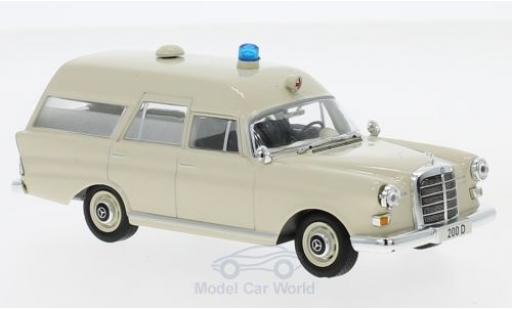 Mercedes 200 1/43 SpecialC D Binz Ambulanz (W108) 1965 ohne Vitrine miniature