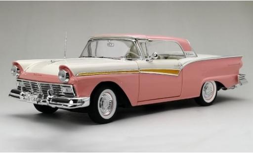 Miniature Ford Fairlane 1/18 Sun Star 500 Skyliner rose/blanche 1957 Ford Fairlane 1/18 Sun Star 500 Skyliner rose/blanche 1957 miniature