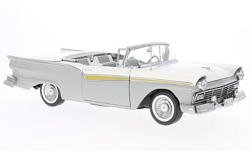 Miniature Ford Fairlane 1/18 Sun Star 500 Skyliner grise/blanche 1957 Ford Fairlane 1/18 Sun Star 500 Skyliner grise/blanche 1957 miniature