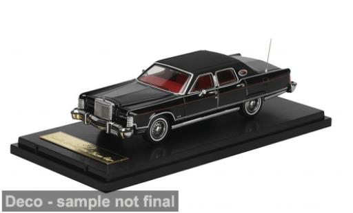 Lincoln Continental 1/64 Sun Star Town Car noire 1979 1:64 miniature