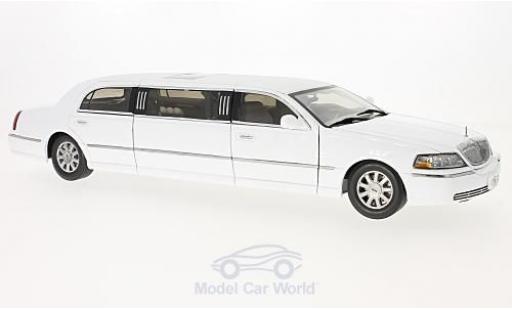 Miniature Lincoln Town Car 1/18 Sun Star Limousine blanche 2003 Lincoln Town Car 1/18 Sun Star Limousine blanche 2003 miniature