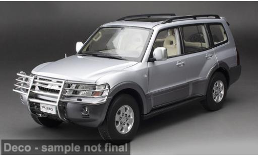 Miniature Mitsubishi Pajero 1/18 Sun Star V73 grise 1:18 Mitsubishi Pajero 1/18 Sun Star V73 grise 1:18 miniature