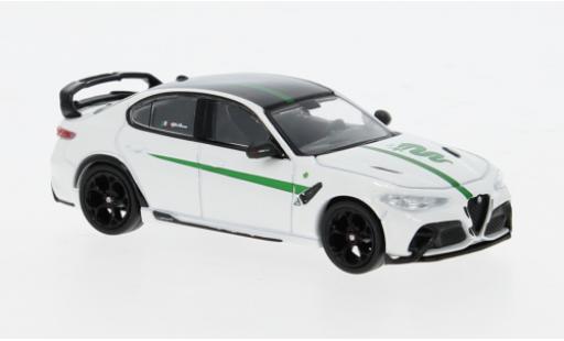 Miniature Alfa Romeo Giulia 1/64 Tarmac Works GTAM blanche/verte 1:64 Alfa Romeo Giulia 1/64 Tarmac Works GTAM blanche/verte 1:64 miniature