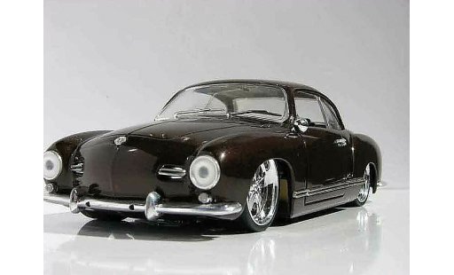 Volkswagen Karmann Base 1/18 Solido dub miniature