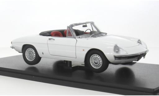 Miniature Alfa Romeo 1600 1/18 Touring Duetto Spider blanche/noire 1966 1:18 Alfa Romeo 1600 1/18 Touring Duetto Spider blanche/noire 1966 1:18 miniature