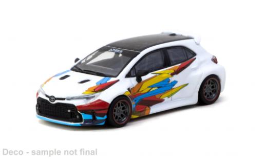 Toyota Corolla 1/64 Tarmac Works GR Widebody blanche/Dekor 2025 1:64 miniature