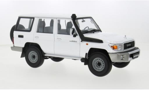Miniature Toyota Land Cruiser 1/18 Almost Real 7 blanche 1:18 Toyota Land Cruiser 1/18 Almost Real 7 blanche 1:18 miniature