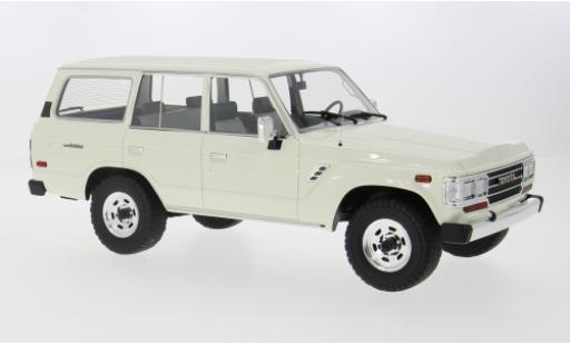 Toyota Land Cruiser 1/18 Lucky Step Models (J60) blanche 1987 1:18 miniature