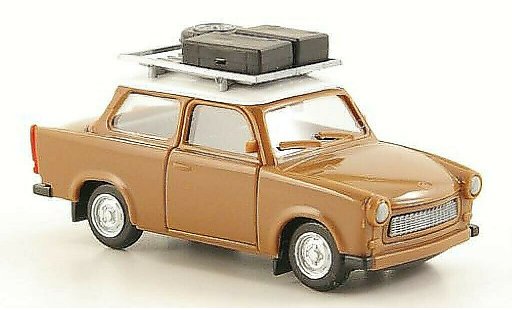 Trabant 601 Base 1/87 Herpa marron/blanche avec toitgepacktrager + Ladegut miniature