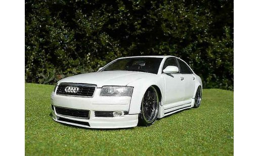 Audi A8 berline 1/18 Motormax dub blanche miniature