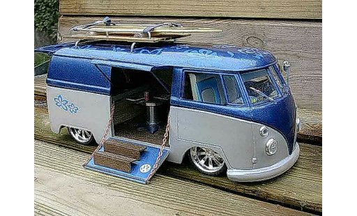 Volkswagen Combi Base 1/18 Solido hawai miniature