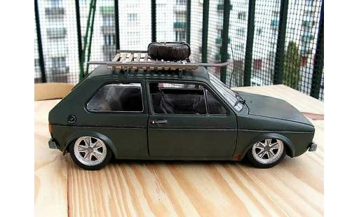 Volkswagen Golf GTI 1/18 Solido rusty miniature