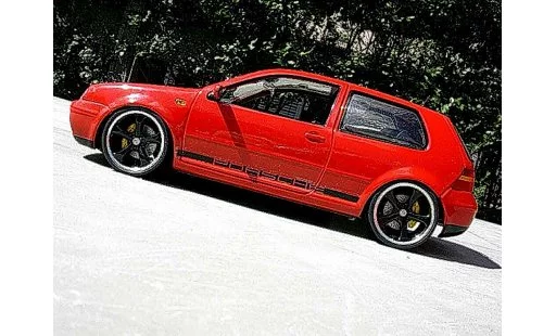 Volkswagen Golf GTI 1/18 Revell 4 turbo swap moteur audi tt miniature