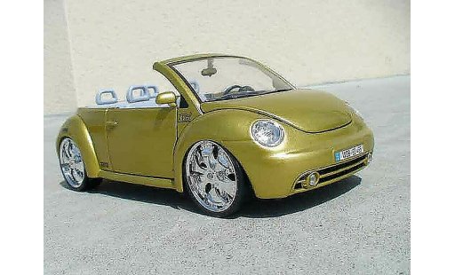 Volkswagen New Beetle Cabriolet 1/18 Burago west coast miniature