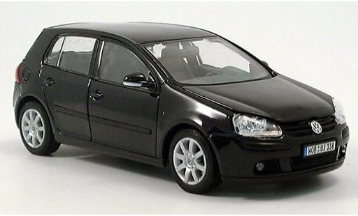 Volkswagen Golf Base 1/24 Welly noire 2004 miniature