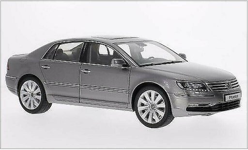 Volkswagen Phaeton Base 1/18 Kyosho metallise grise miniature