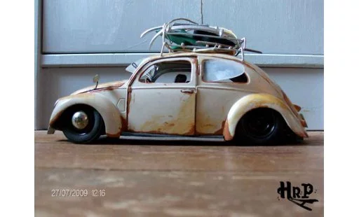 Volkswagen Kafer Base 1/18 Maisto coccinelle split hoodride miniature