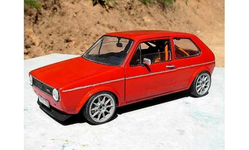 Volkswagen Golf GTI 1/18 Solido preparation piste rallye miniature