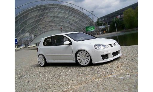 Volkswagen Golf GTI 1/18 Norev blanche jantes audi 18 pouces miniature
