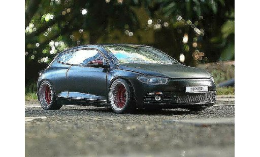 Volkswagen Scirocco R 1/18 Norev 3 noire german look miniature