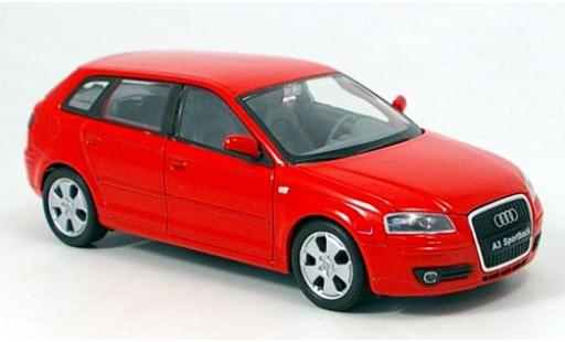 Miniature Audi A3 1/24 Welly Sportback rouge 1:24 Audi A3 1/24 Welly Sportback rouge 1:24 miniature