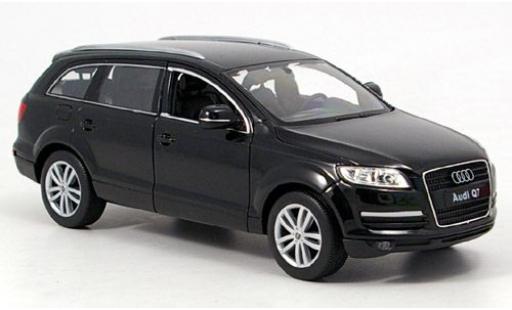 Miniature Audi Q7 1/24 Welly noire 1:24 Audi Q7 1/24 Welly noire 1:24 miniature