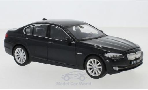 Miniature Bmw 535 1/24 Welly i (F10) metallise noire Bmw 535 1/24 Welly i (F10) metallise noire miniature