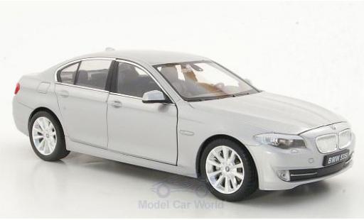 Miniature Bmw 535 1/24 Welly i (F10) grise ohne Vitrine Bmw 535 1/24 Welly i (F10) grise ohne Vitrine miniature