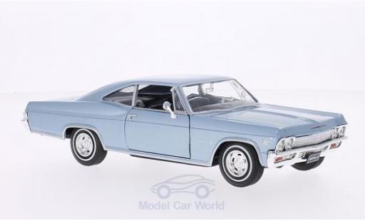 Miniature Chevrolet Impala 1/24 Welly SS 396 metallise bleue 1965 Chevrolet Impala 1/24 Welly SS 396 metallise bleue 1965 miniature
