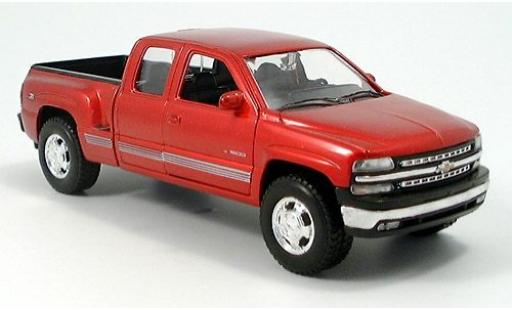 Miniature Chevrolet Silverado 1/24 Welly Extended Cab rouge 1:24 Chevrolet Silverado 1/24 Welly Extended Cab rouge 1:24 miniature