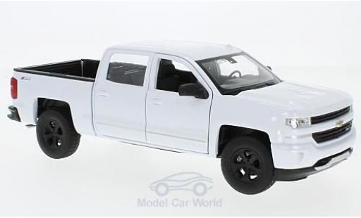 Miniature Chevrolet Silverado 1/24 Welly blanche Chevrolet Silverado 1/24 Welly blanche miniature