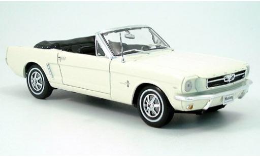 Miniature Ford Mustang 1/18 Welly Cabriolet creme 1964 1:18 Ford Mustang 1/18 Welly Cabriolet creme 1964 1:18 miniature