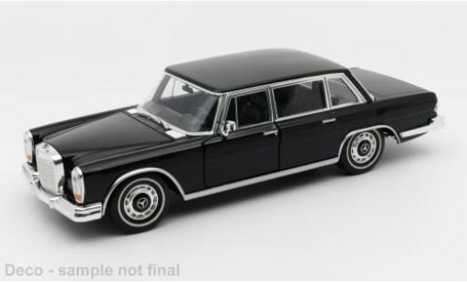 Mercedes 600 1/24 Welly noire 1963 1:24 miniature