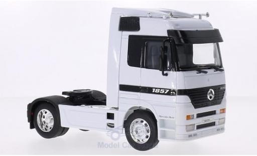 Miniature Mercedes Actros 1/32 Welly blanche Mercedes Actros 1/32 Welly blanche miniature