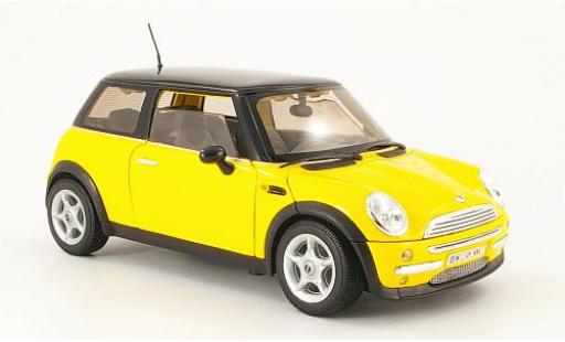 Miniature Mini Cooper 1/18 Welly jaune noirees Dach 1:18 Mini Cooper 1/18 Welly jaune noirees Dach 1:18 miniature