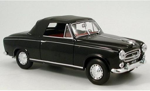 Peugeot 403 1/18 Welly Cabriolet noire geschlossene Ausführung 1:18 miniature