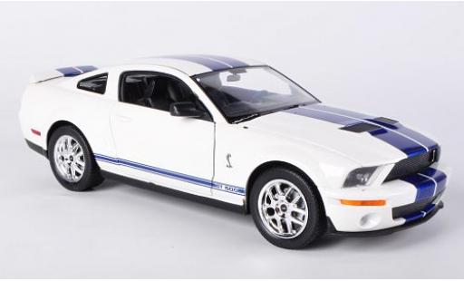 Miniature Shelby Cobra 1/24 Welly GT500 blanche/bleue 2007 sans Vitrine Shelby Cobra 1/24 Welly GT500 blanche/bleue 2007 sans Vitrine miniature
