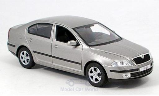 Miniature Skoda Octavia 1/24 Welly grise Avia Skoda Octavia 1/24 Welly grise Avia miniature