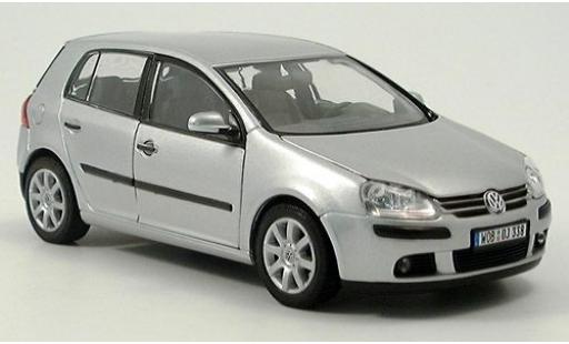 Miniature Volkswagen Golf 1/24 Welly V grise 2004 1:24 Volkswagen Golf 1/24 Welly V grise 2004 1:24 miniature